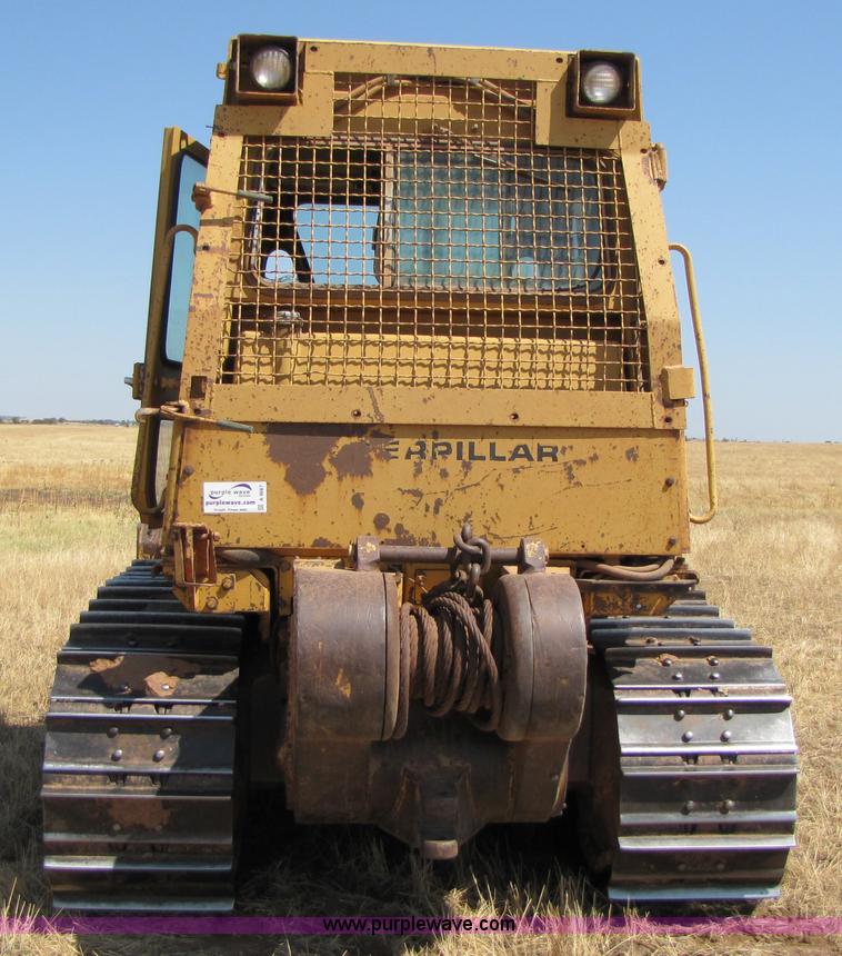 image for item A4667 1980 Caterpillar D6D dozer