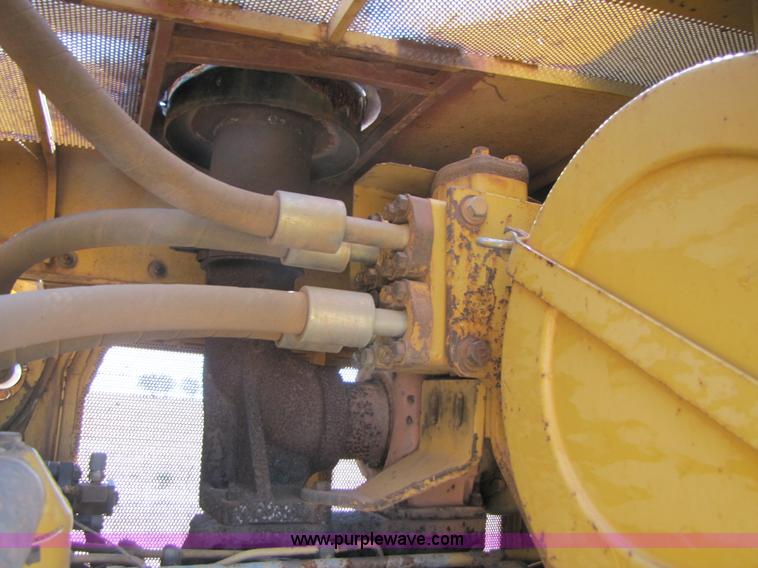 image for item A4667 1980 Caterpillar D6D dozer