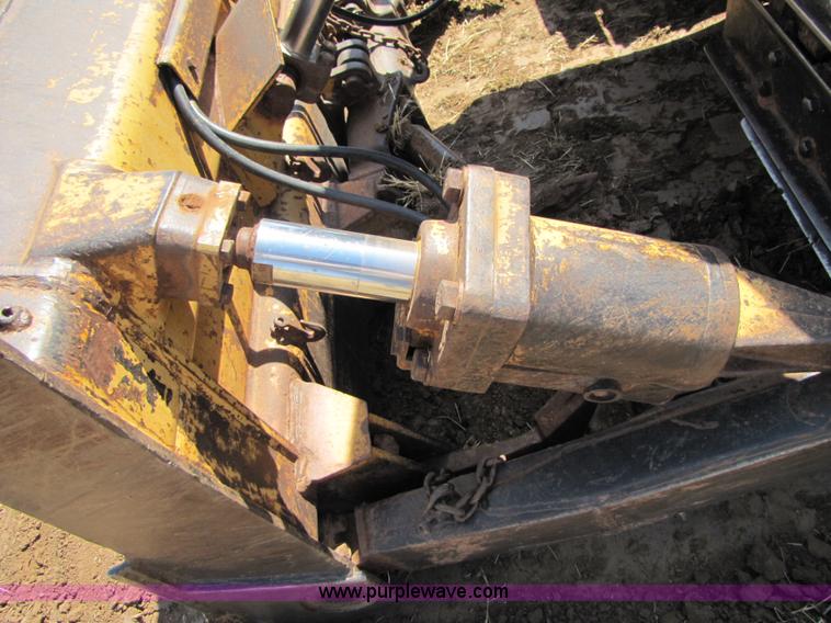 image for item A4667 1980 Caterpillar D6D dozer