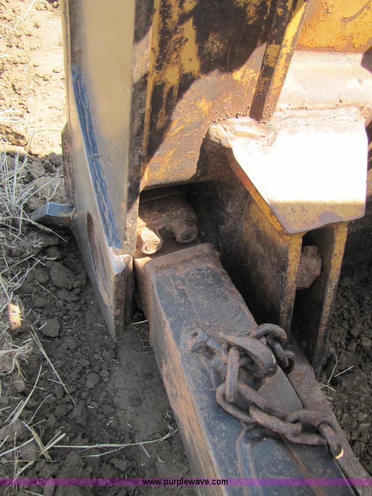 image for item A4667 1980 Caterpillar D6D dozer