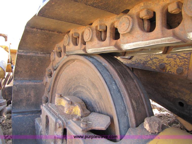 image for item A4667 1980 Caterpillar D6D dozer