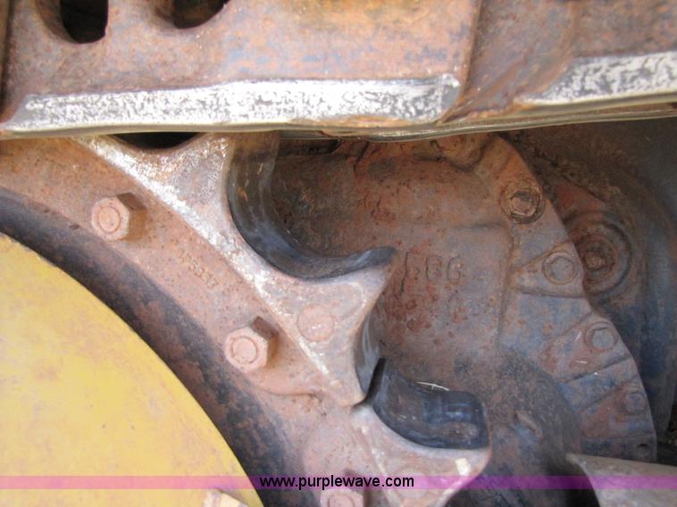 image for item A4667 1980 Caterpillar D6D dozer