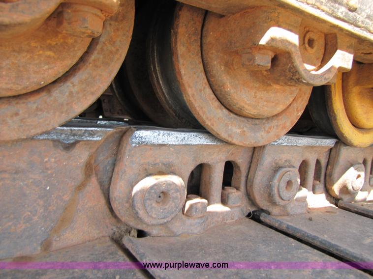 image for item A4667 1980 Caterpillar D6D dozer