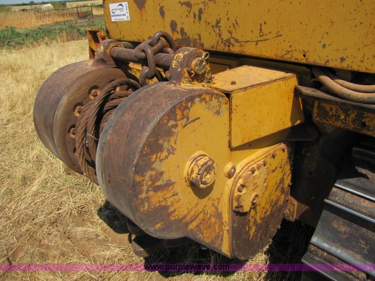 image for item A4667 1980 Caterpillar D6D dozer