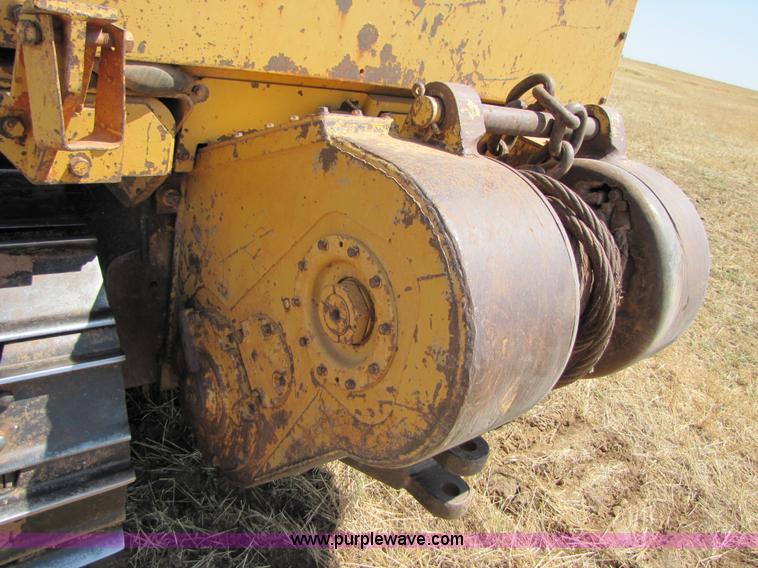 image for item A4667 1980 Caterpillar D6D dozer