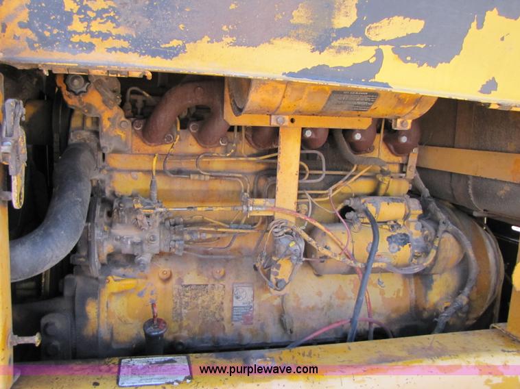 image for item A4669 John Deere 670 motor grader