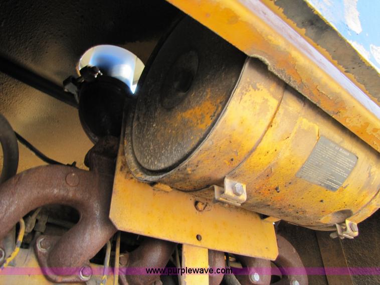 image for item A4669 John Deere 670 motor grader