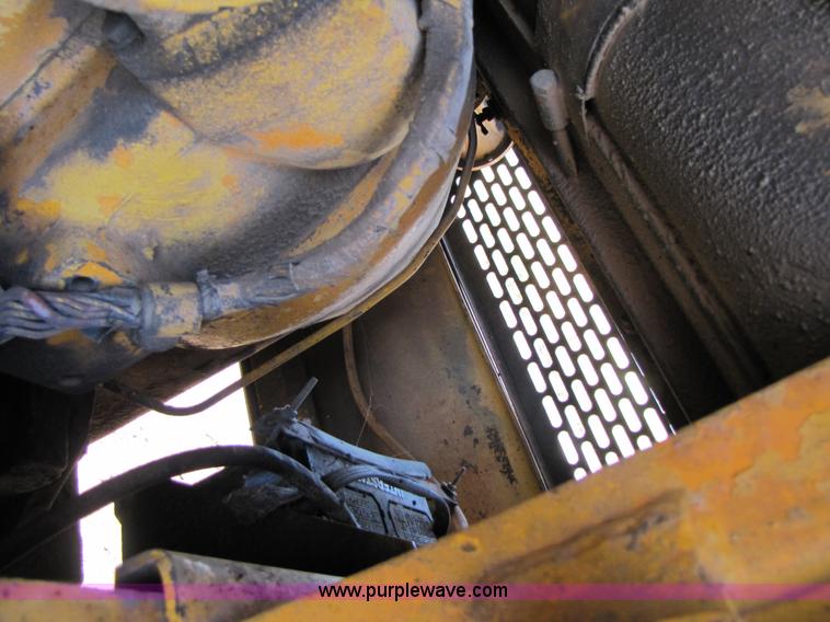 image for item A4669 John Deere 670 motor grader