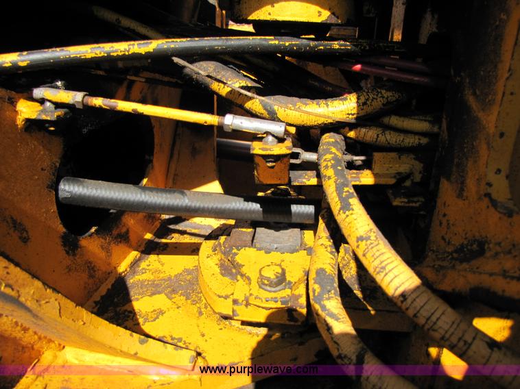 image for item A4669 John Deere 670 motor grader