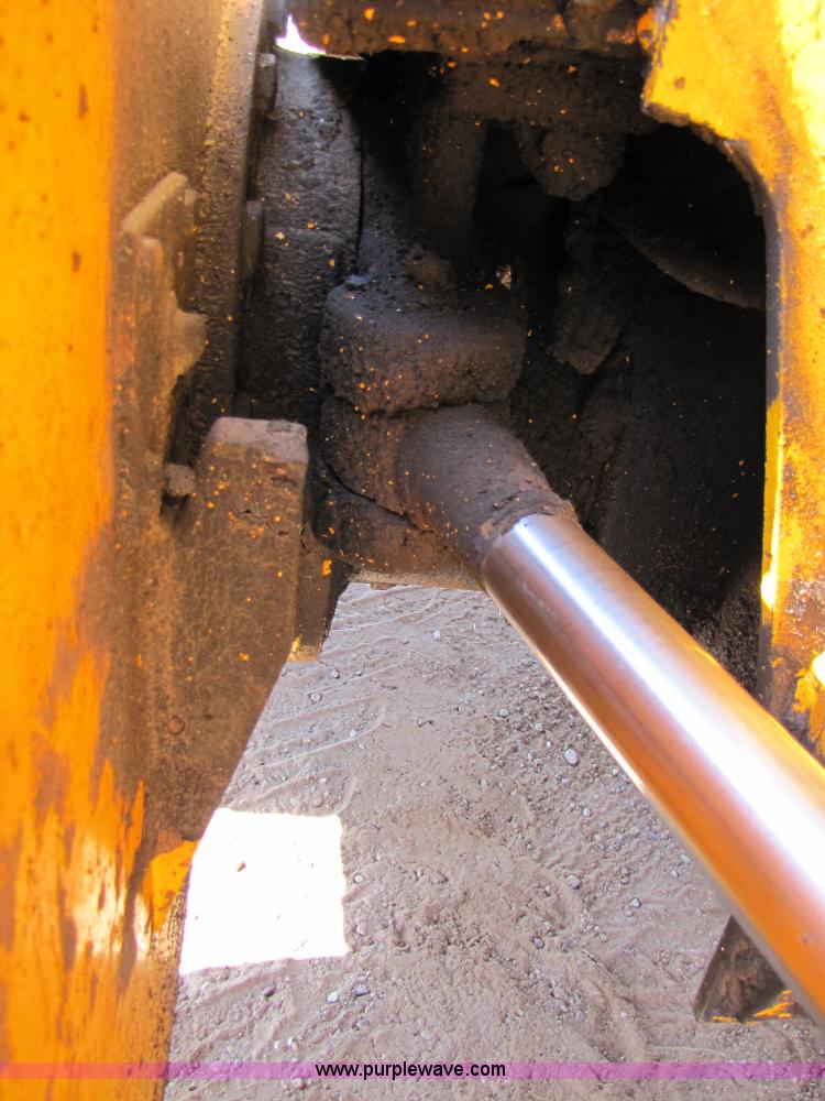 image for item A4669 John Deere 670 motor grader