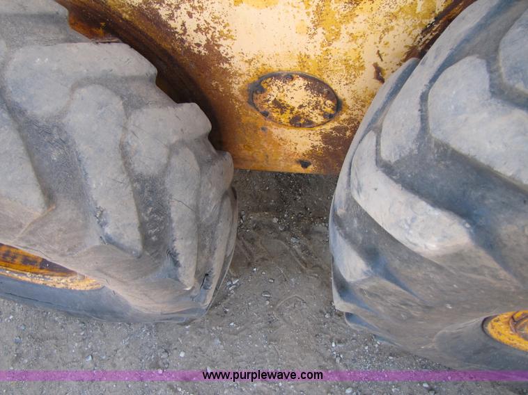 image for item A4669 John Deere 670 motor grader