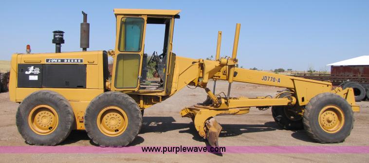 image for item A4670 John Deere 770A motor grader
