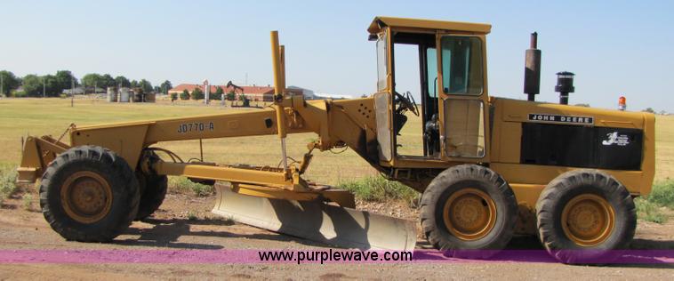 image for item A4670 John Deere 770A motor grader