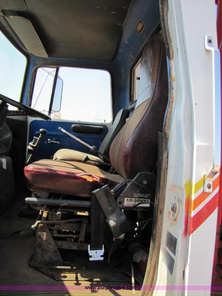 image for item A4672 1984 Ford 8000 winch truck