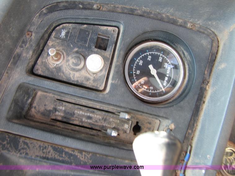 image for item A4672 1984 Ford 8000 winch truck