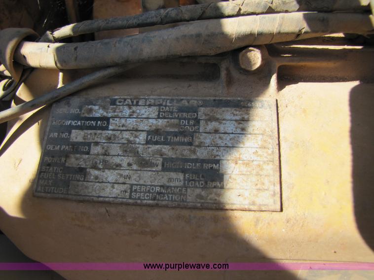 image for item A4672 1984 Ford 8000 winch truck