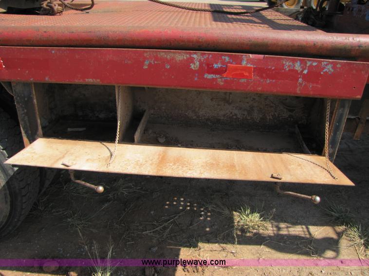 image for item A4672 1984 Ford 8000 winch truck