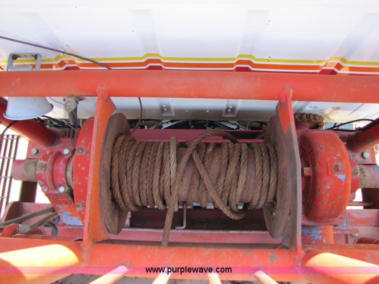 image for item A4672 1984 Ford 8000 winch truck