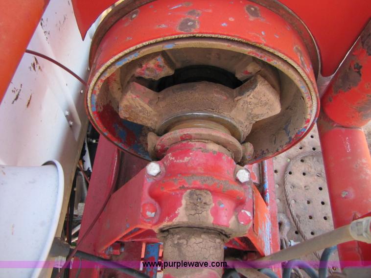 image for item A4672 1984 Ford 8000 winch truck