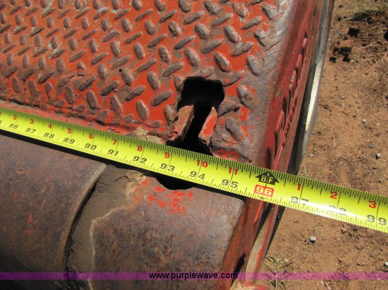 image for item A4672 1984 Ford 8000 winch truck