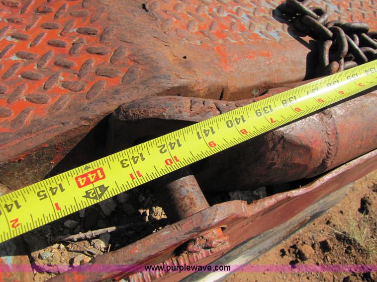 image for item A4672 1984 Ford 8000 winch truck