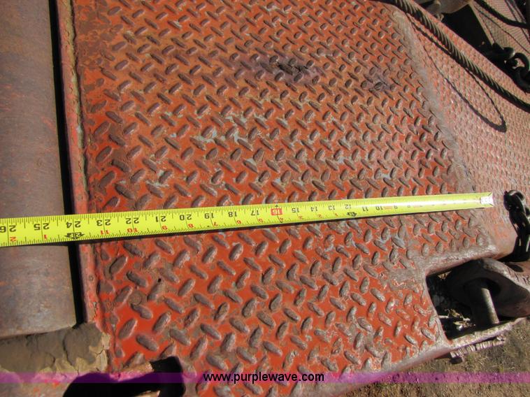 image for item A4672 1984 Ford 8000 winch truck