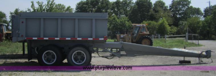 image for item A4714 1988 31' pup trailer