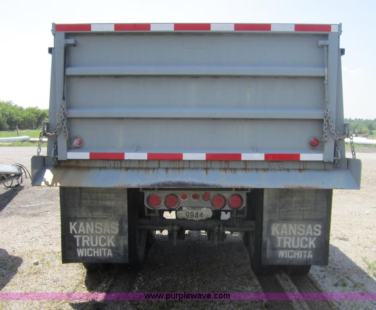 image for item A4714 1988 31' pup trailer