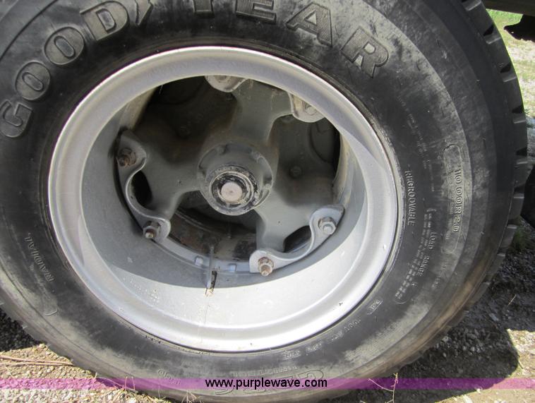 image for item A4714 1988 31' pup trailer