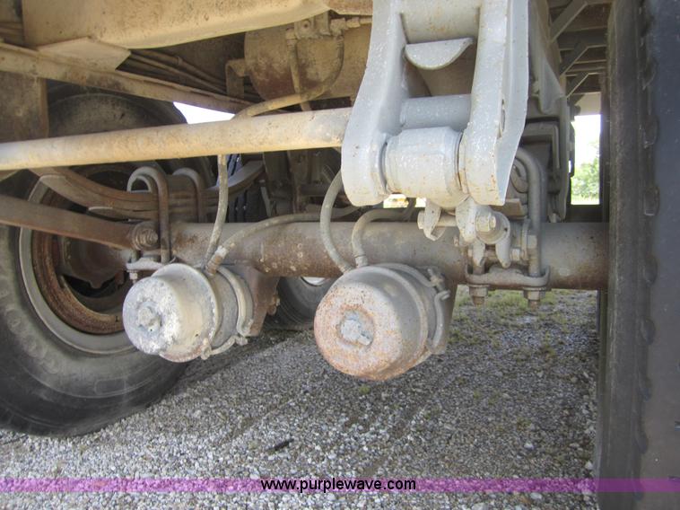 image for item A4714 1988 31' pup trailer