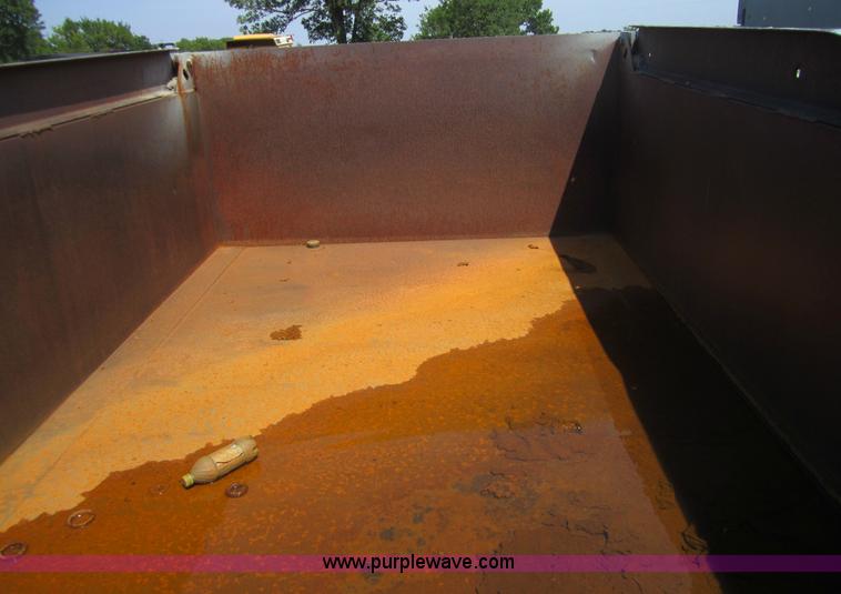 image for item A4714 1988 31' pup trailer