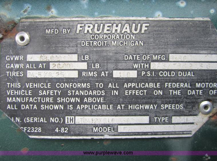 image for item A4716 1986 Fruehauf 40' vac trailer