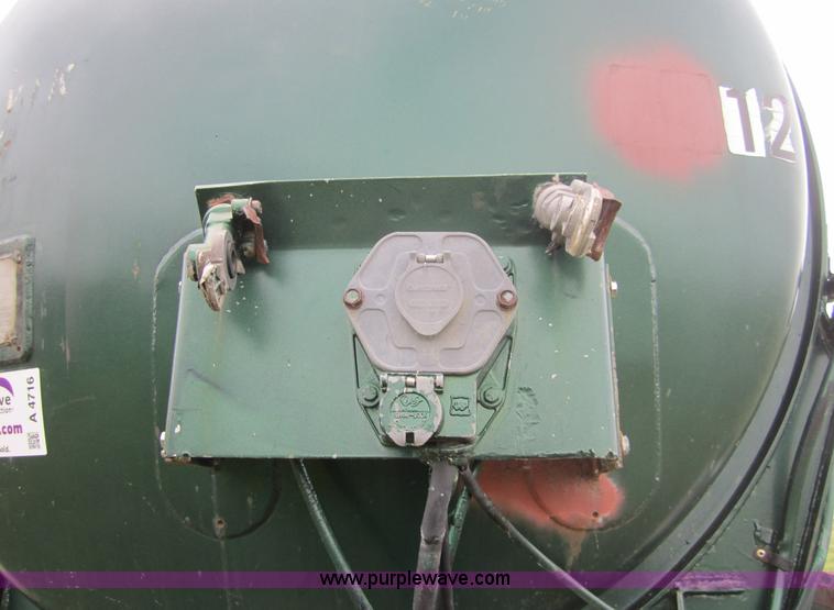 image for item A4716 1986 Fruehauf 40' vac trailer