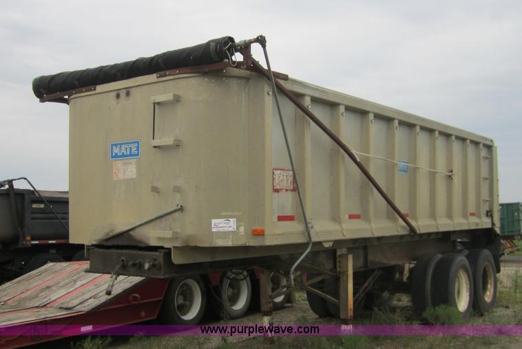 image for item A4720 1978 Mate 24' dump trailer