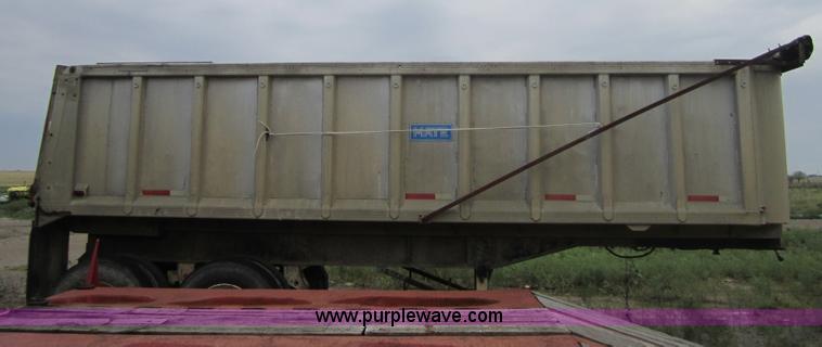 image for item A4720 1978 Mate 24' dump trailer