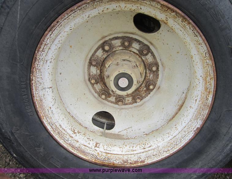 image for item A4720 1978 Mate 24' dump trailer