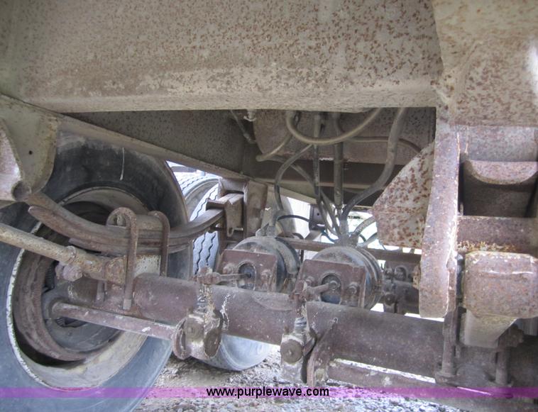 image for item A4720 1978 Mate 24' dump trailer