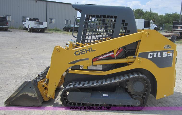 image for item A4724 Gehl CTL55 skid steer
