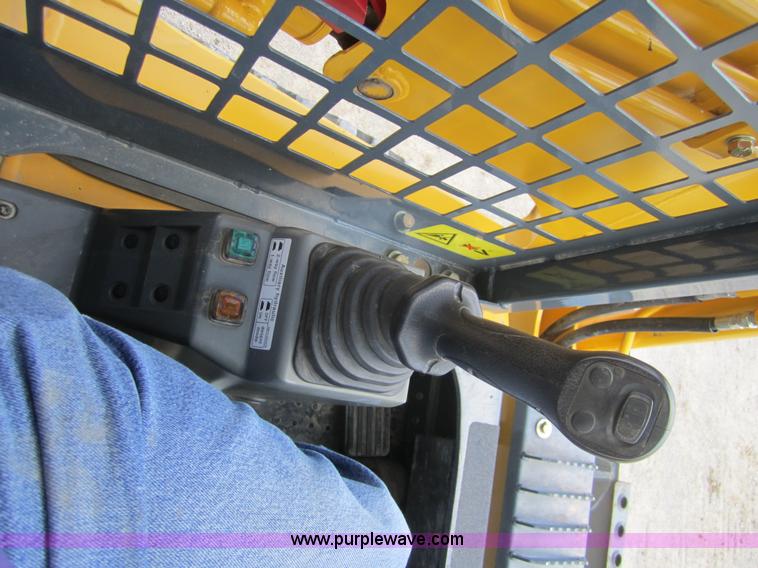 image for item A4724 Gehl CTL55 skid steer