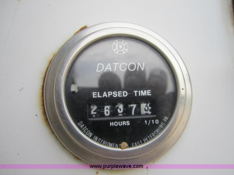 image for item A4726 1981 GMC 7000 truck