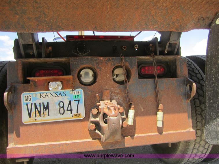 image for item A4727 1993 Ford LTL9000 dump truck