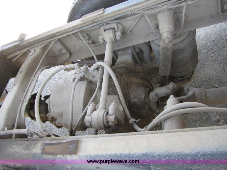 image for item A4727 1993 Ford LTL9000 dump truck