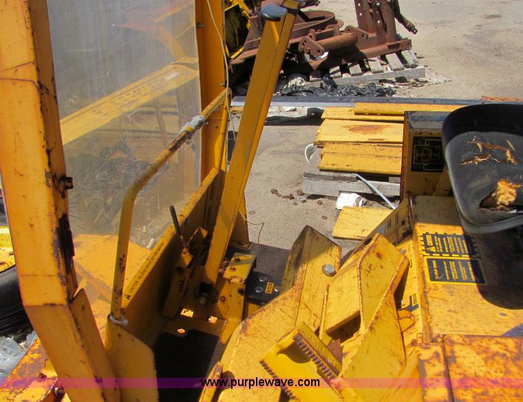 image for item A9110 Excel Hustler 275 mower