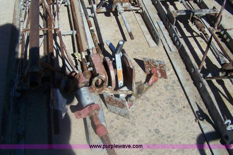 image for item A9506 Three-section power screed