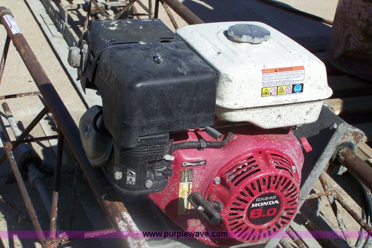 image for item A9506 Three-section power screed