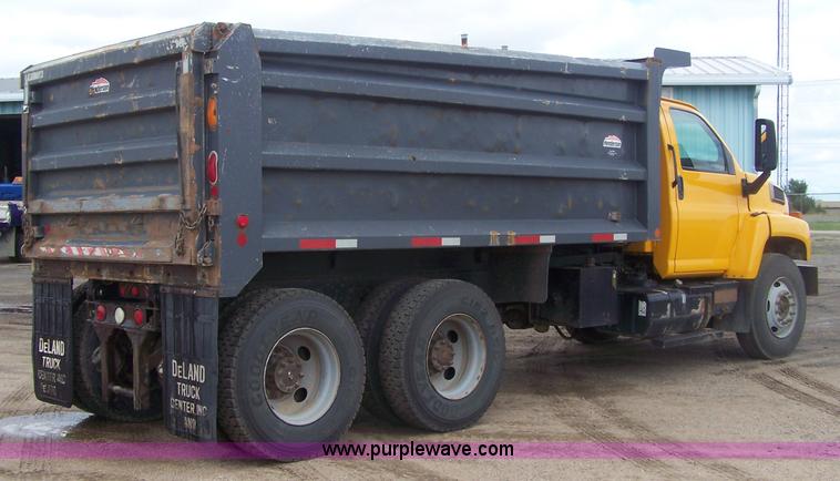 image for item B3532 2003 GMC C8500 dump truck