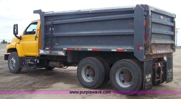 image for item B3532 2003 GMC C8500 dump truck