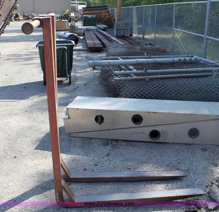 image for item B9757 1993 John Deere 544G wheel loader