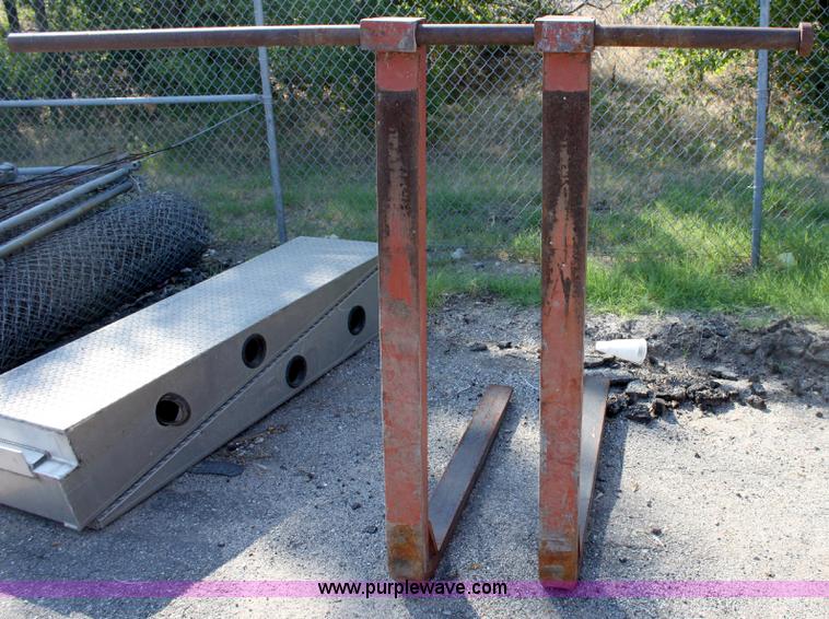 image for item B9757 1993 John Deere 544G wheel loader