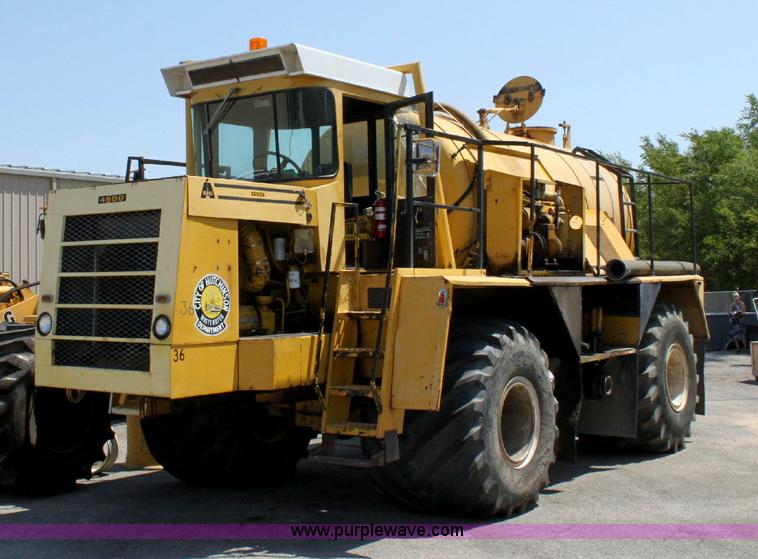 image for item B9788 1984 Big A 4500 sludge applicator